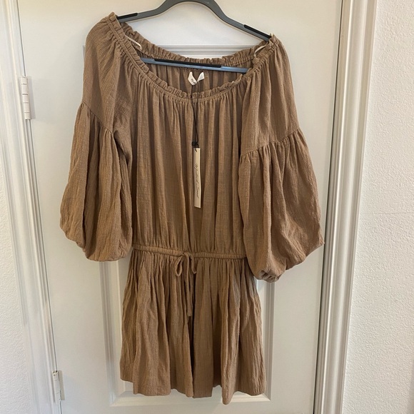 Mustard Seed Off Shoulder Dress New! Size L color khaki; lined skirt; NWT - Picture 2 of 7